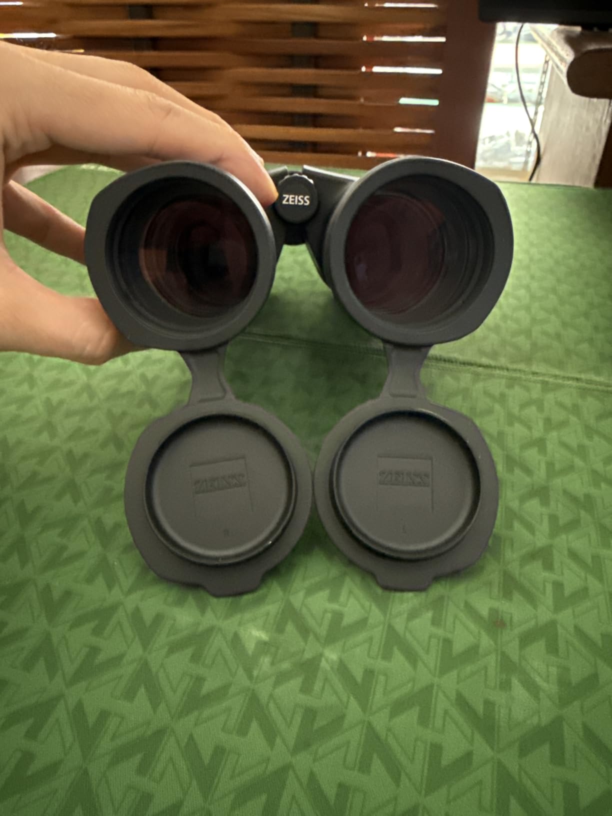 Zeiss Conquest HDX Binoculars 8x42 Waterproof, Compact with LotuTec T* HD Coated Glass for Optimal Clarity in All Weather Conditions for Bird Watching, Hunting, Sightseeing, Black customer photo 1