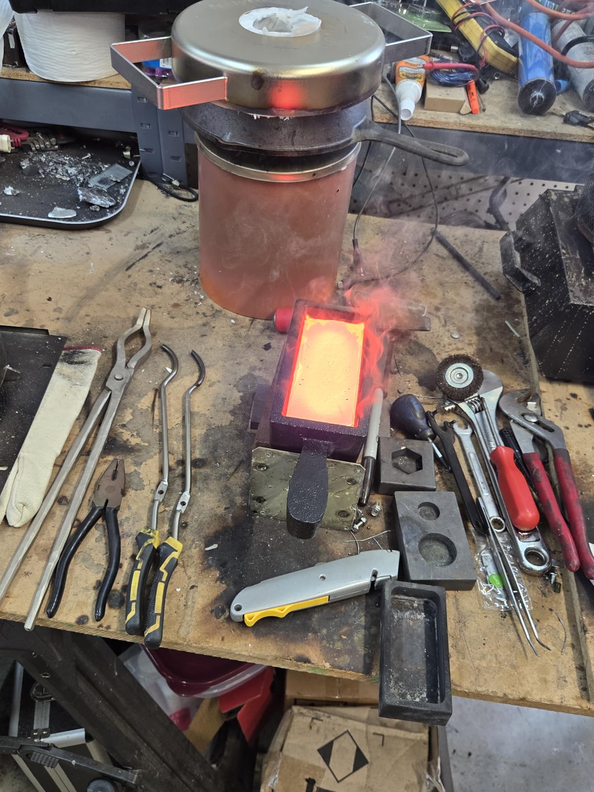 Nelyrho 15KG Propane Melting Furnace Kit for Metal Casting - 135,000 BTU High-Temperature Foundry Furnace with Crucible & Tongs, Fast Heating for Gold, Silver, Copper, Aluminum, Brass, Scrap Metal customer photo 2