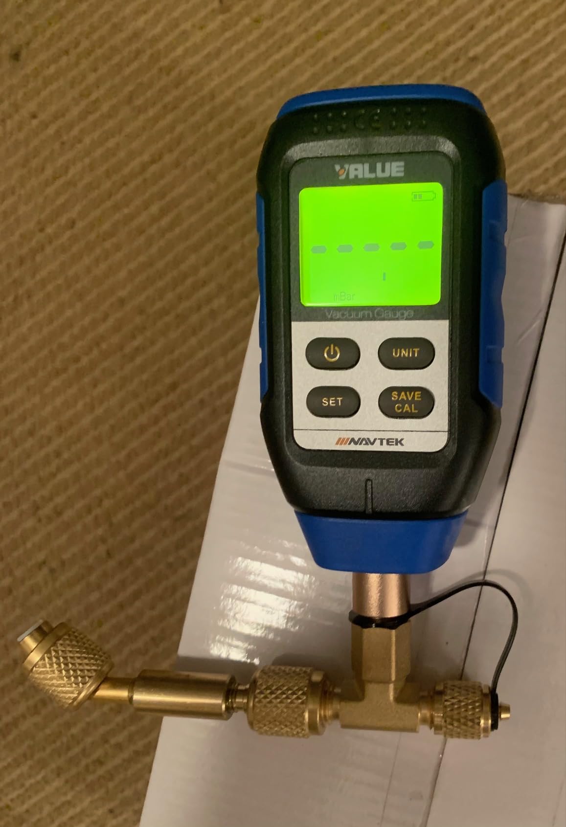 WISSCOOL Digital Vacuum Gauge, HVAC Vacuum Micron Gauge Tester, 1/4 Inch Flare, 0-30000 Microns Range, 5% Accuracy, 7/16-20UNF Interface with 1/4 Inch SAE Connector and T-Connector, 4 Vacuum Units Switch customer photo 2