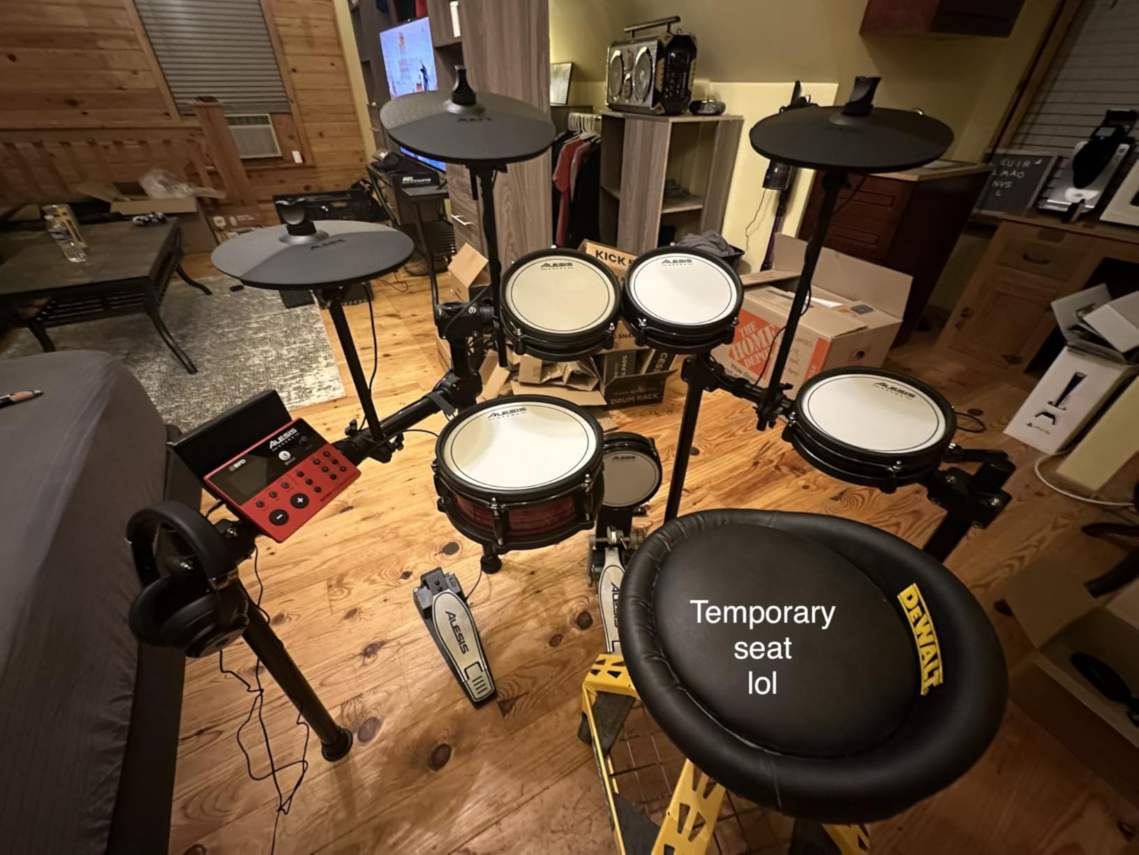 Alesis Nitro Pro Electric Drum Set with Dual-Zone Quiet Mesh Pads, 500+ Authentic BFD Sounds, Bluetooth, Drumeo, USB MIDI, Double Kick Compatible customer photo 2