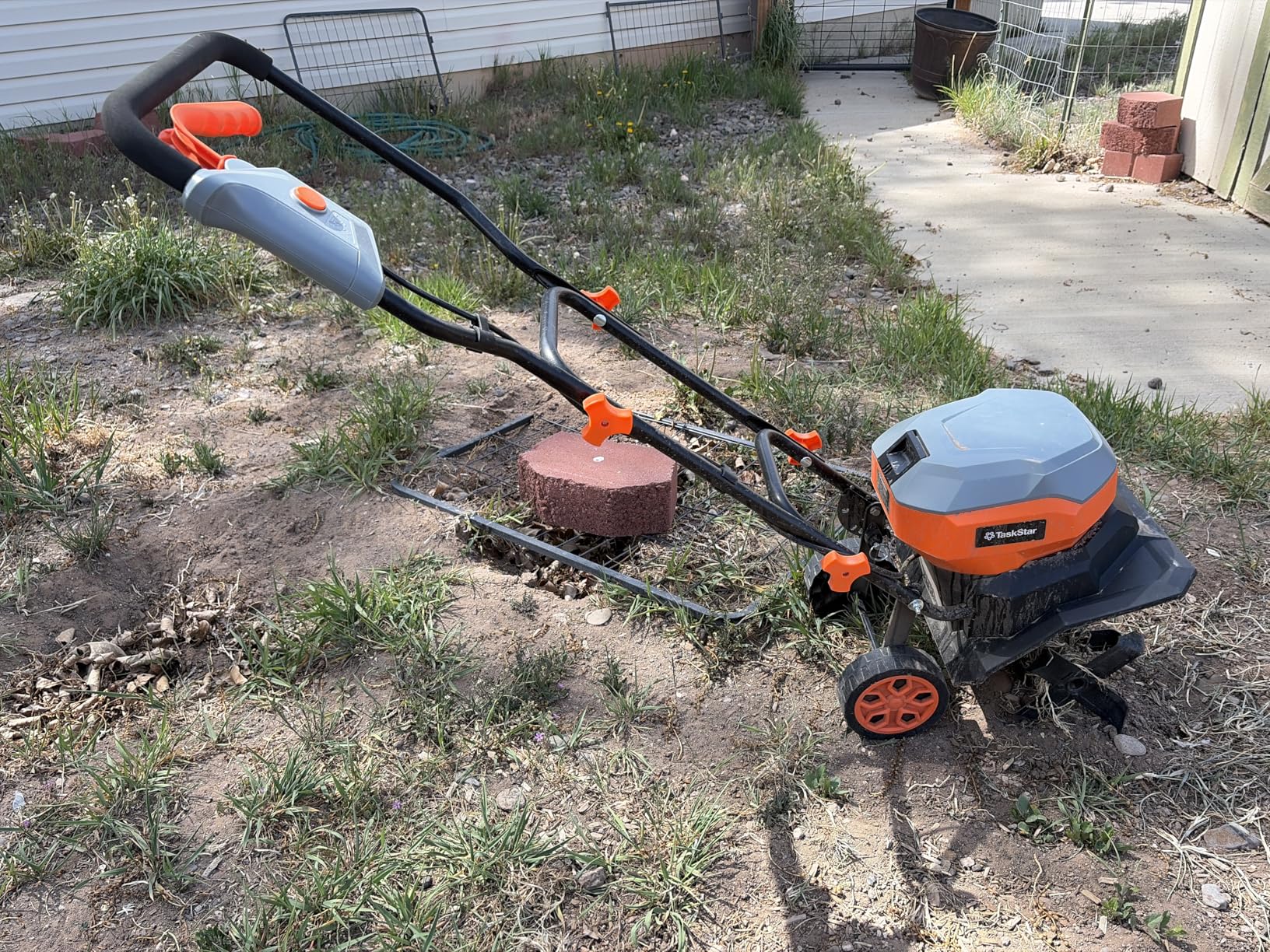 Cordless Tiller Cultivator for Gardening, 360 RPM Electric Garden Rototiller with 48 Steel Tines, 9 Inch Tilling Width & 7 Inch Depth, 21V Battery Powered Small Tiller for Soil/Cultivating/Lawn/Garden customer photo 2
