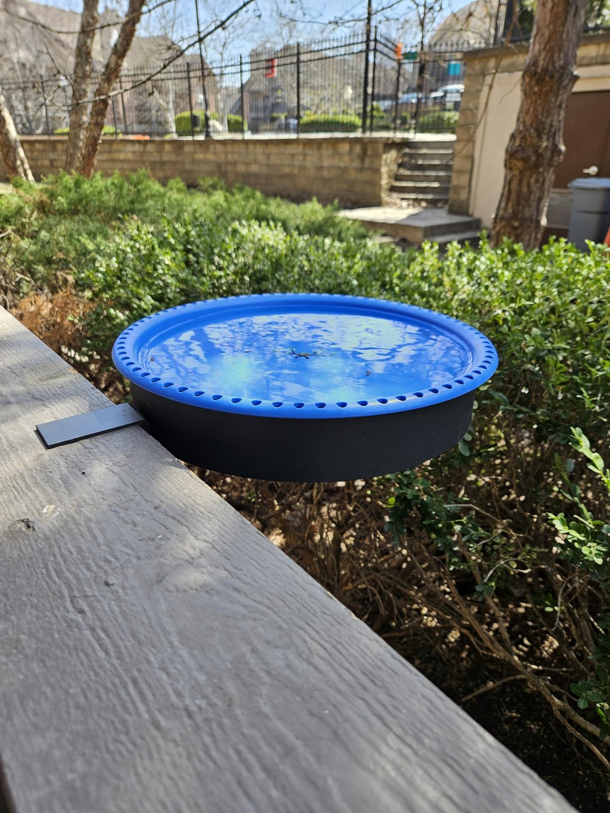 Yiabivo 2 in 1 Heated Bird Bath for Outdoors for Winter,75W Bird Bath Heater with Thermostatically Controlled，Heated Bird Bath for Deck Railing for All Seasons Outdoor Garden Yard Patio Lawn(Blue) customer photo 1