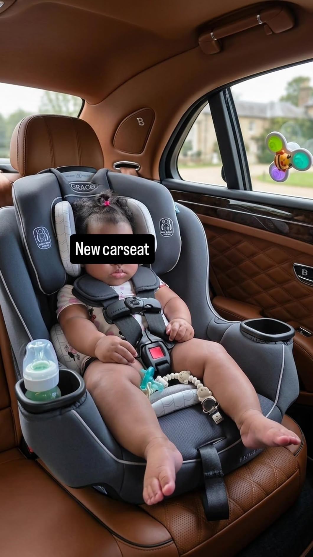 Graco Extend2Fit Convertible Car Seat, Rear and Forward Facing Car Seat with Adjustable Extension Panel for Extra Legroom, Great Gift for Baby Shower or Baby Registry, Gotham customer photo 1