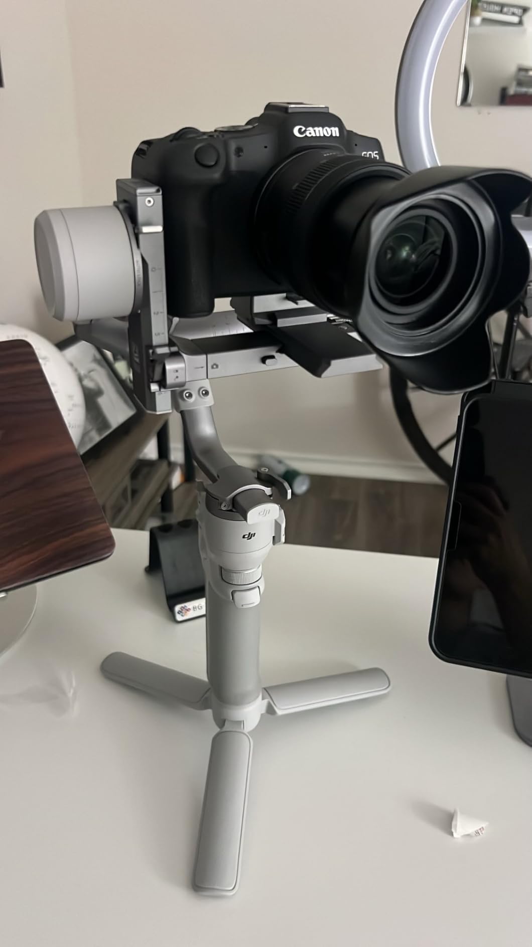 RS 4 Mini Combo, Gimbal Stabilizer for Cameras Canon/Sony/Panasonic/Nikon/Fujifilm, Auto Axis Locks, Intelligent Tracking, 2kg/4.4lbs Payload, Camera Gimbal, Camera Stabilizer, Briefcase Handle customer photo 2