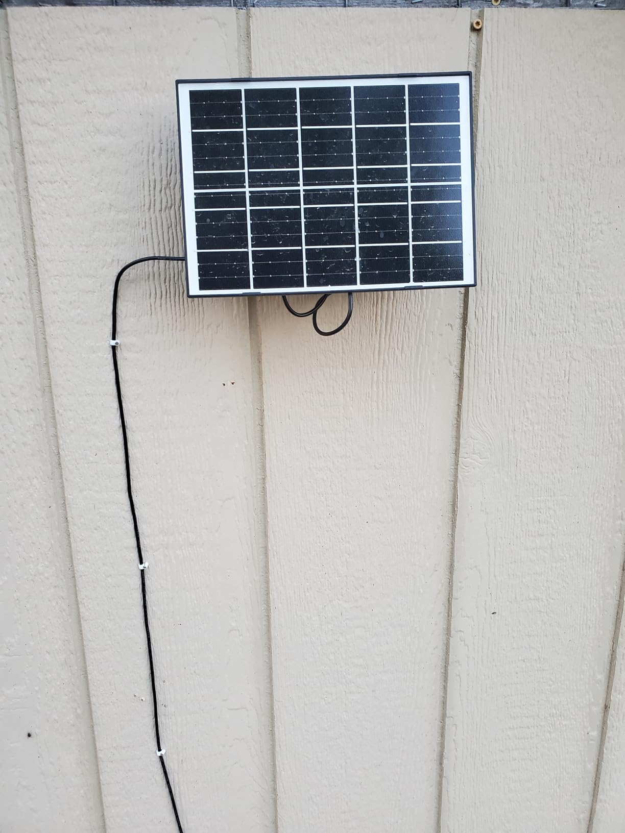 Pet Deluxe Automatic Chicken Coop Door Solar Powered customer photo 1