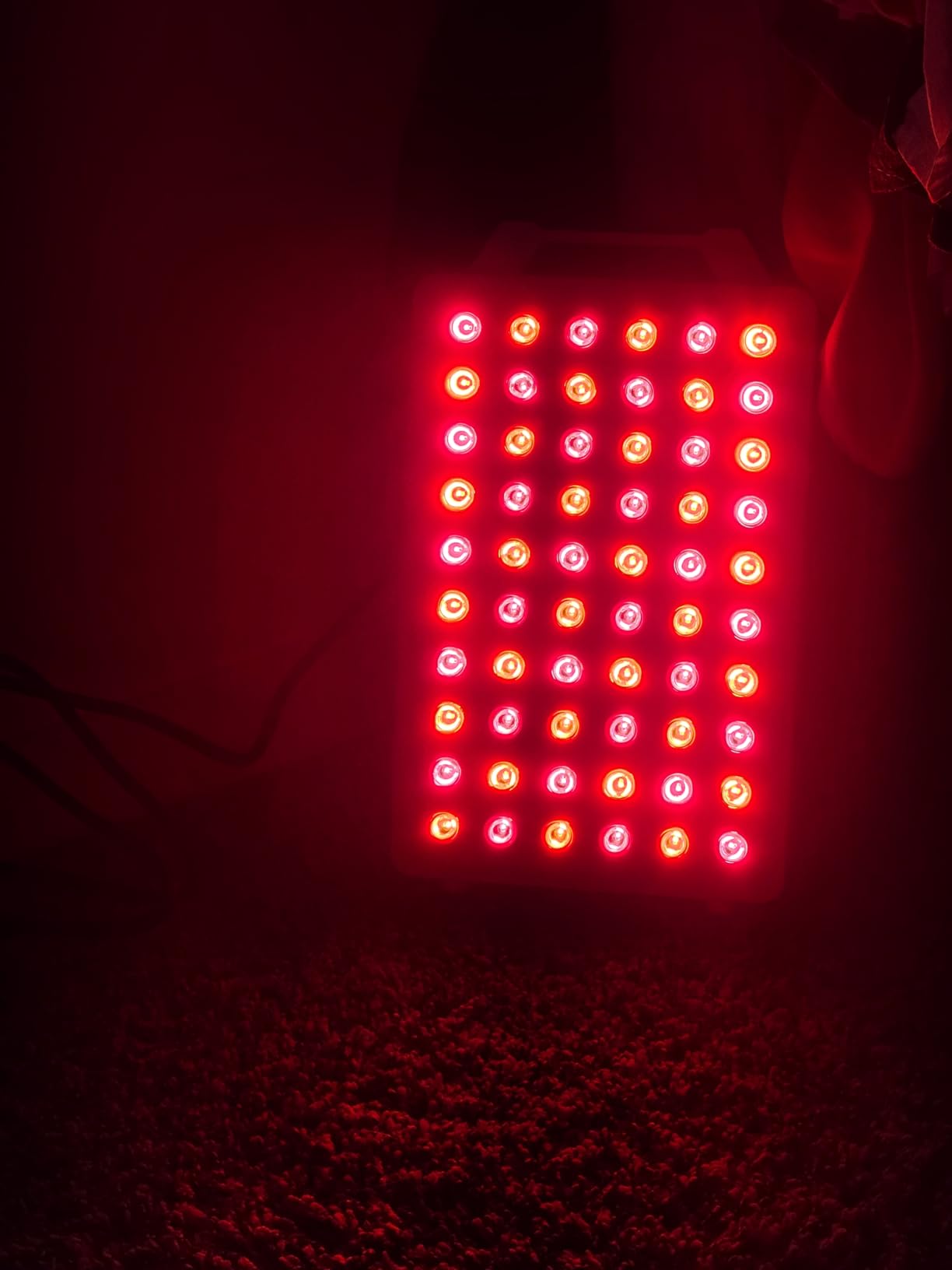 BONTANNY Red Light Therapy, 630/660/810/830/850nm 5 Wavelengths Red Near Infrared Light Device with 60 Dual Chip Clinical Grade LEDs, Remote Control, Timer for Face, Body, Pain Relief, BO-300 (White) customer photo 1