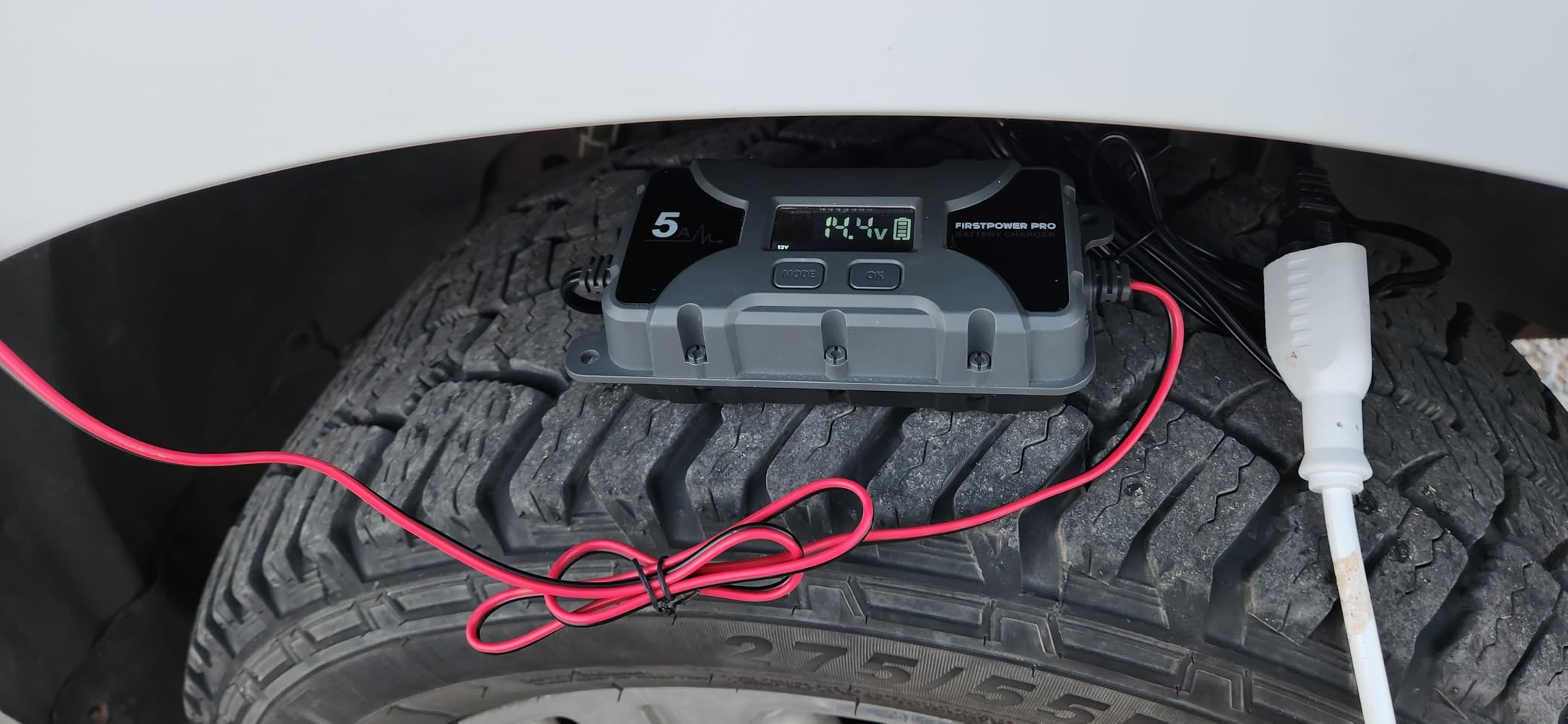 Upgraded 3 Bank Marine Battery Charger 10X3, 30A (10A/Bank) - 12V Waterproof Onboard Battery Charger, Battery Maintainer & Desulfator for SLA/AGM, Lithium (LiFePO4), Calcium & Deep-Cycle Battery customer photo 1