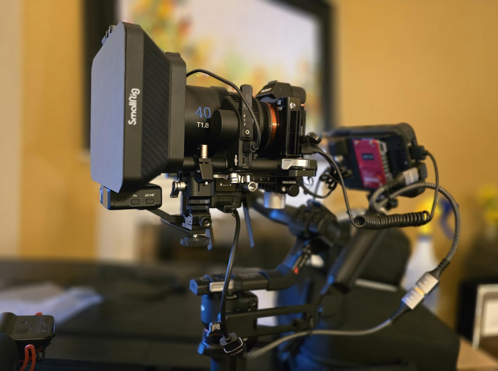 SIRUI 40mm T1.8 1.33X Anamorphic Lens, S35 Autofocus Lens for E Mount Cameras, A6500, A6700, FX3/30, ZV-E Series, A7 Series, A9/9II (Neutral Flare) customer photo 1