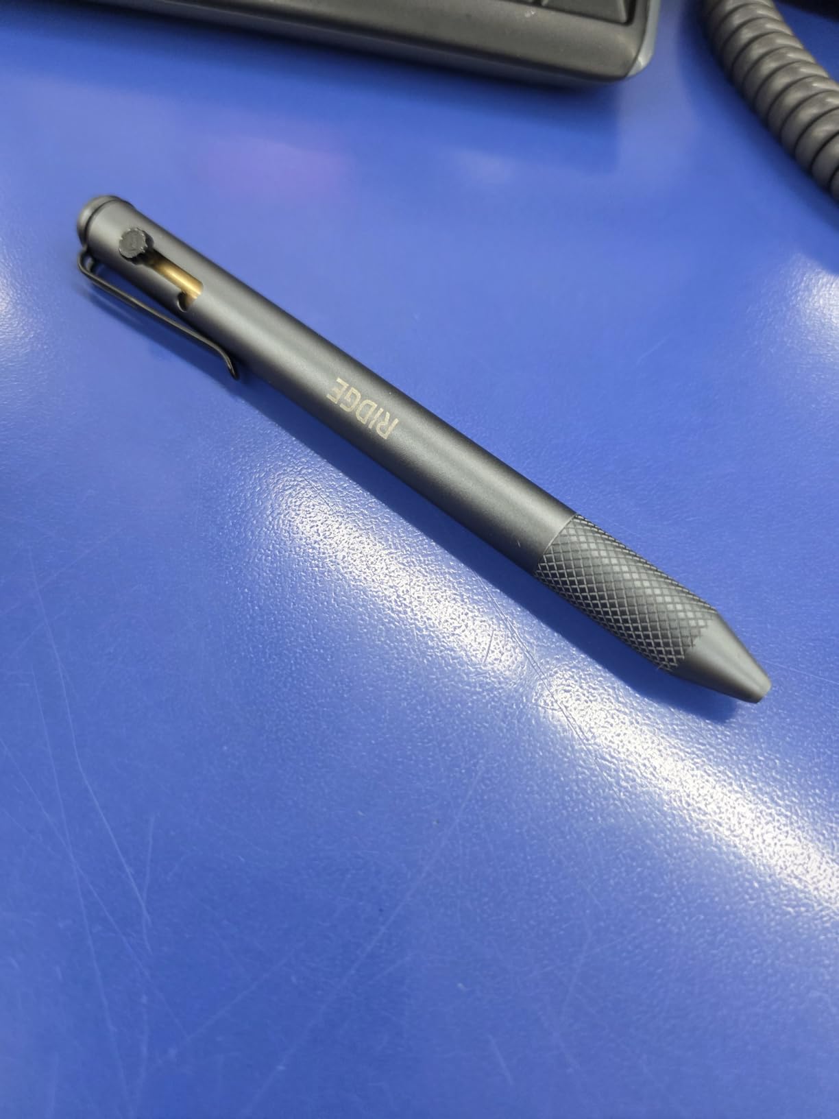 Ridge Bolt Action Pen - CNC Machined Everyday Carry Pen, Knurled Grip, Pressurized Refill, Manganese Spring Steel Clip, Compact Pocket EDC Pen with Schmidt EasyFlow 9000 (Matte Olive) customer photo 2