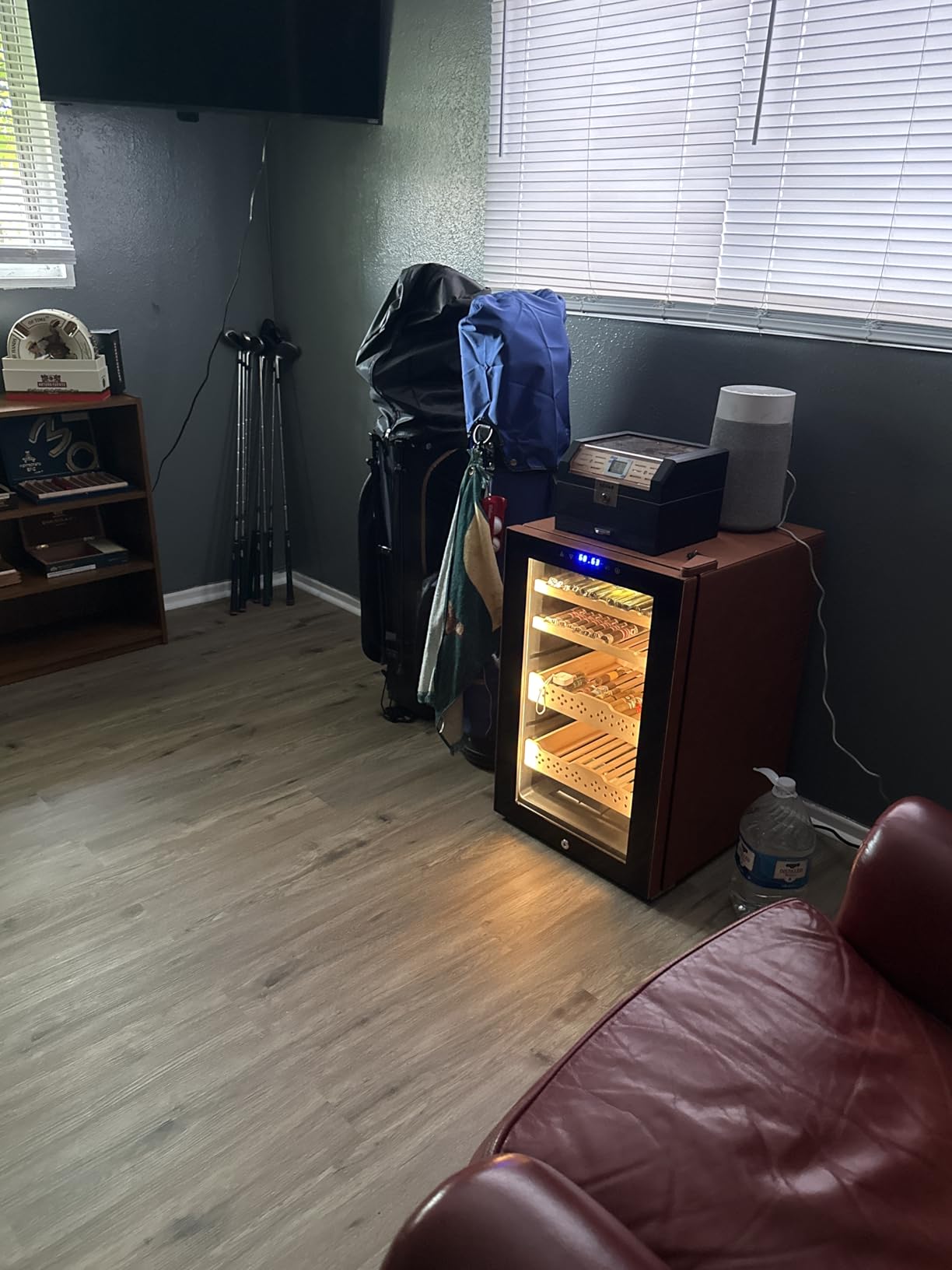 Electric Humidor, 25L 150 Counts Large Capacity, Thermostatic Cooling Humidor Cabinet with Spanish Cedar Wood Shelves, Digital LED Screen, Safety Lock customer photo 2