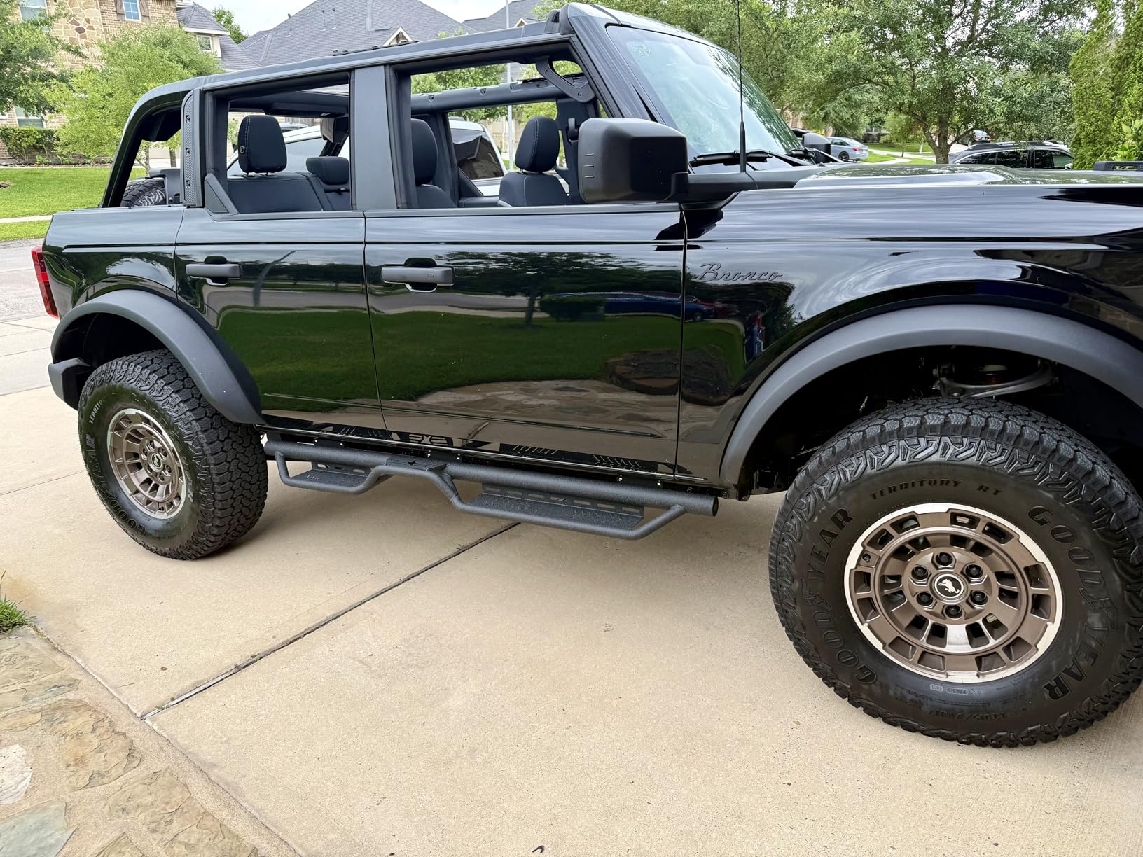 Running Boards Compatible with 2018-2026 Jeep Wrangler JL JLU Unlimited 4 Doors, Two Stairs Design Side Steps Heavy-Duty Steel Nerf Bars Bolt-on Step Plates Rock Sliders Rail, Black customer photo 2