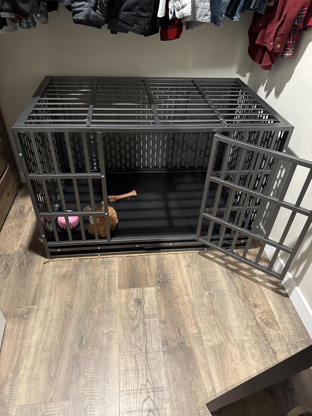 HIWOKK 48 Inch Heavy Duty Indestructible Dog Crate Steel Escape Proof, Indoor Double Door High Anxiety Cage, Kennel with Wheels, Removable Tray, Extra Large XL XXL customer photo 2