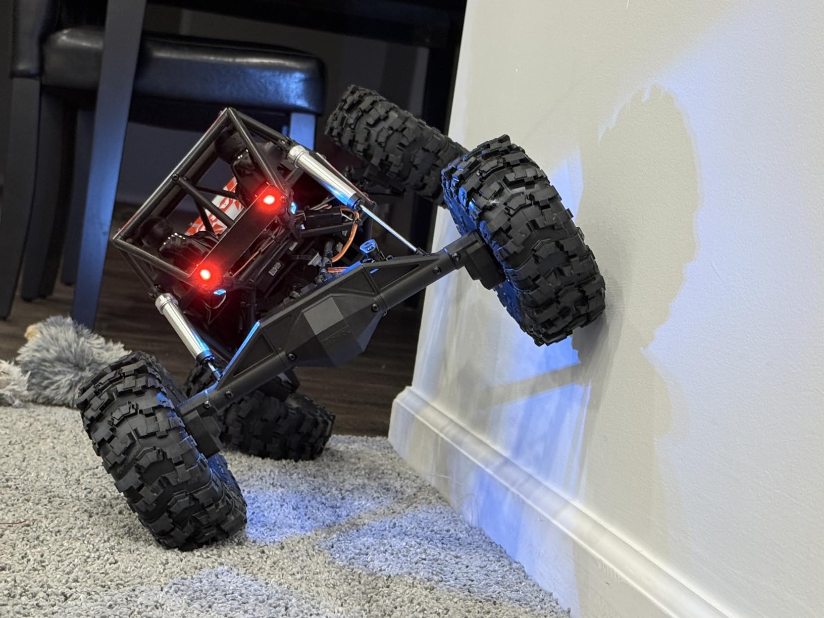 Axial RC Crawler 1/8 AXP8 Gilamon 2.2 4X4 RTR Brushed Trail Buggy, Red (Battery and Charger Not Included), AXI-1207T2 customer photo 2