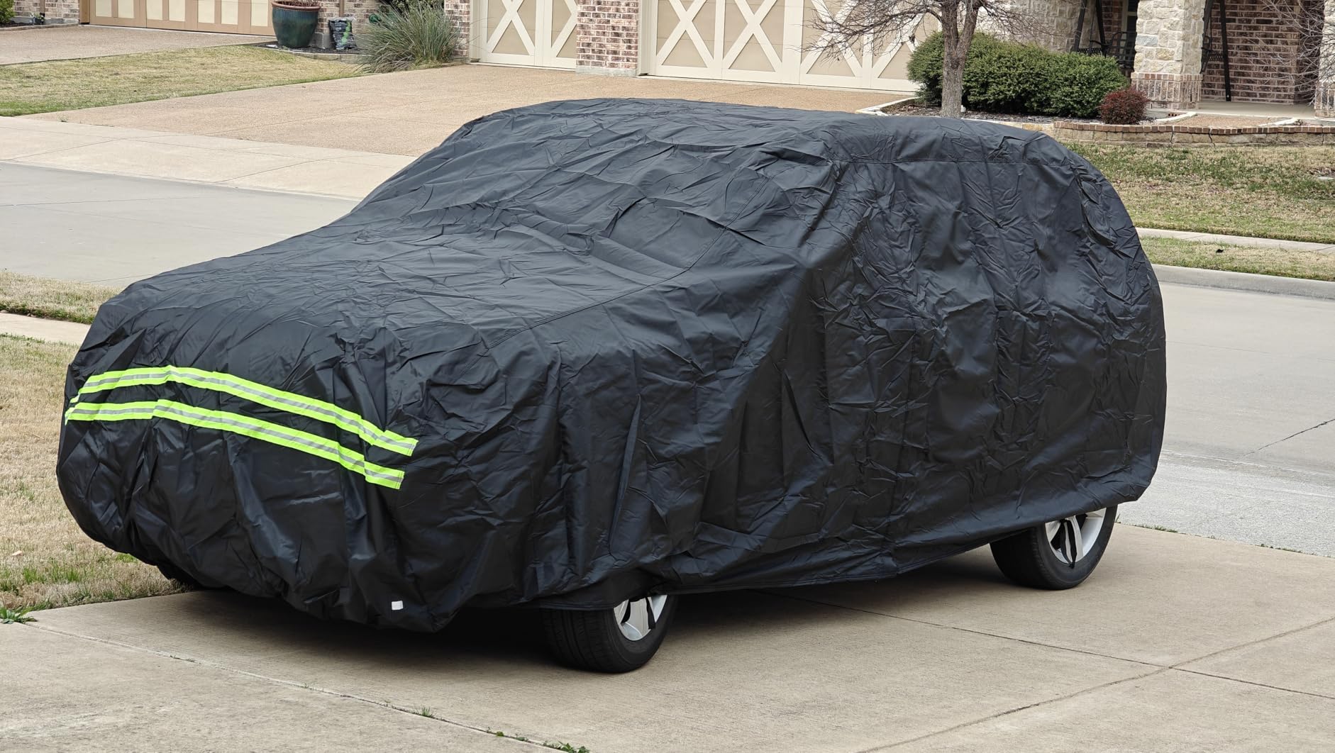 16-Layer 600D Heavy Duty Universal Full Car Cover for Outdoor & Indoor Use - All Weather Sun UV Rain Snow Dust Proof, Waterproof Scratch Resistant, Fits SUVs Body Length 191