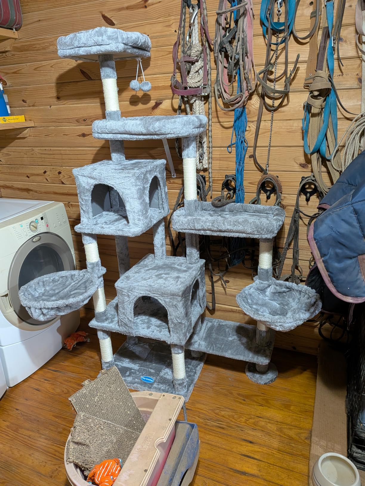 Hey-brother Cat Tree Tower, Scratching Posts with a Extended Part, Wide Platforms, Cozy Condos, Hammocks, Sisal Columns and Ball for Indoor Cats, 70.1 Inches, Light Gray MPJ038W customer photo 1