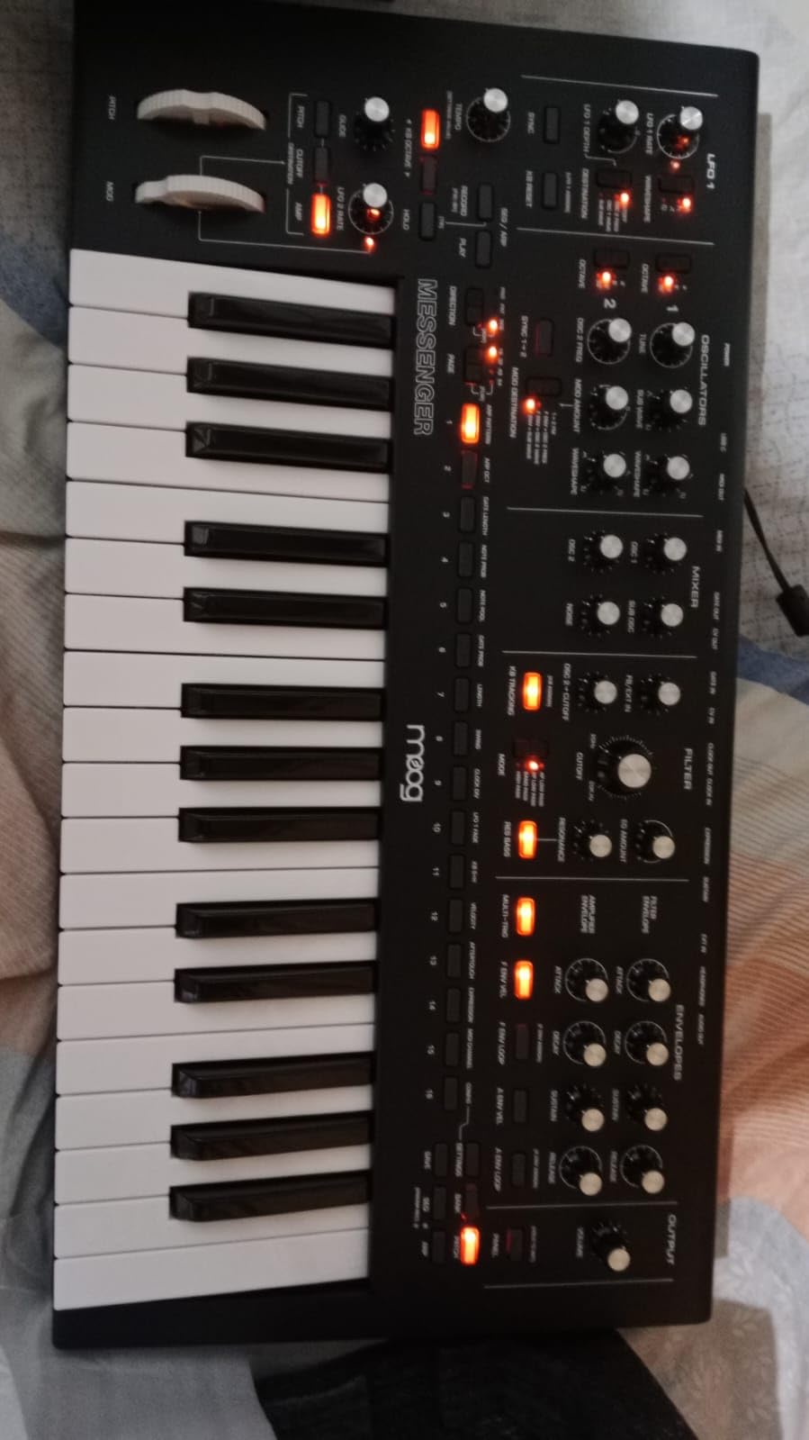 Messenger - Next-Gen Monophonic Analog Keyboard Synthesizer with 32 Keys, 64-Step Sequencer, 256 Presets and RES BASS Compensation customer photo 1