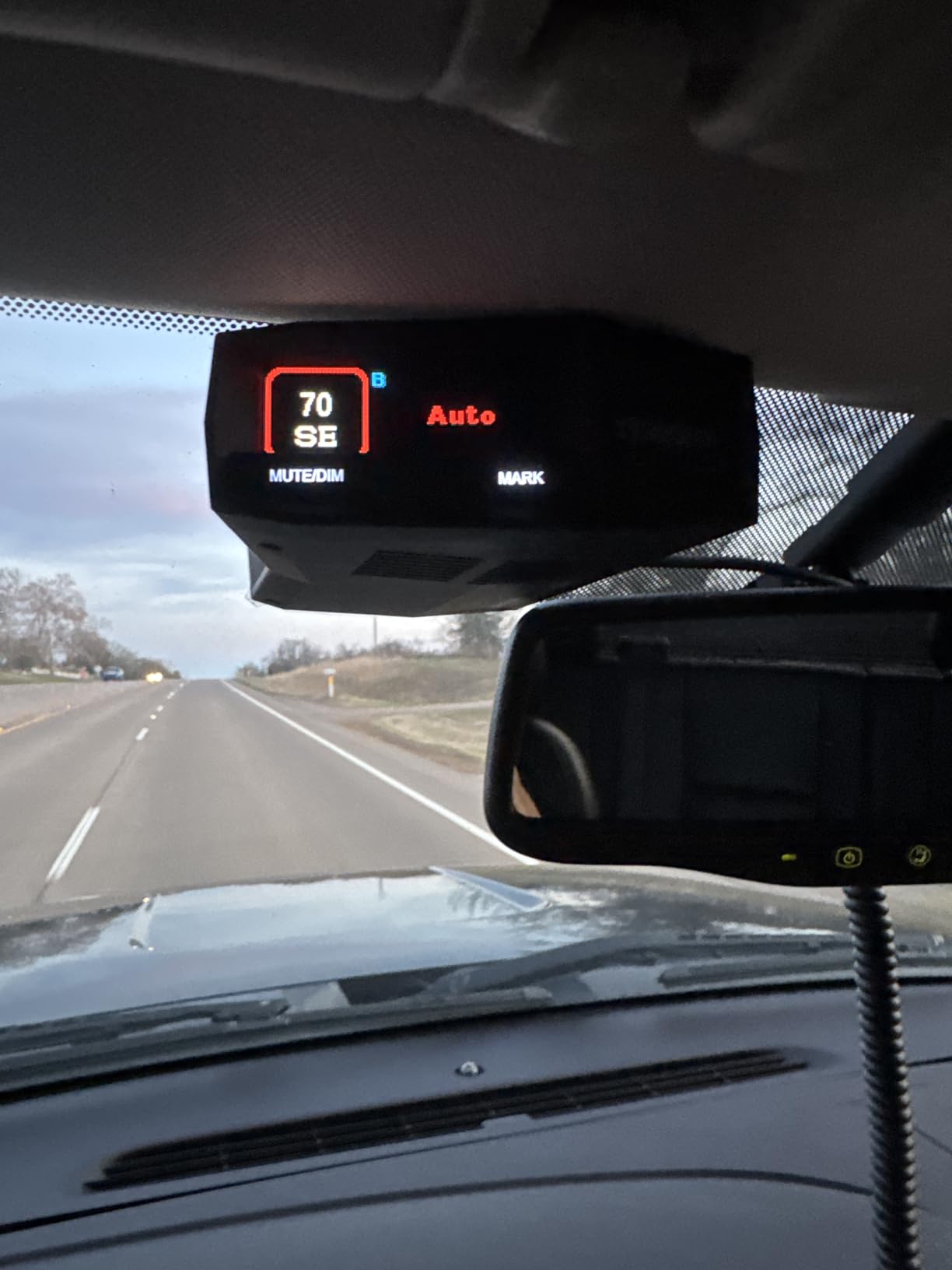 Uniden R8W Extreme Long Range Laser/Radar Detector, 360 Degree Awareness, Directional Arrows, Wi-Fi, Bluetooth, GPS customer photo 2