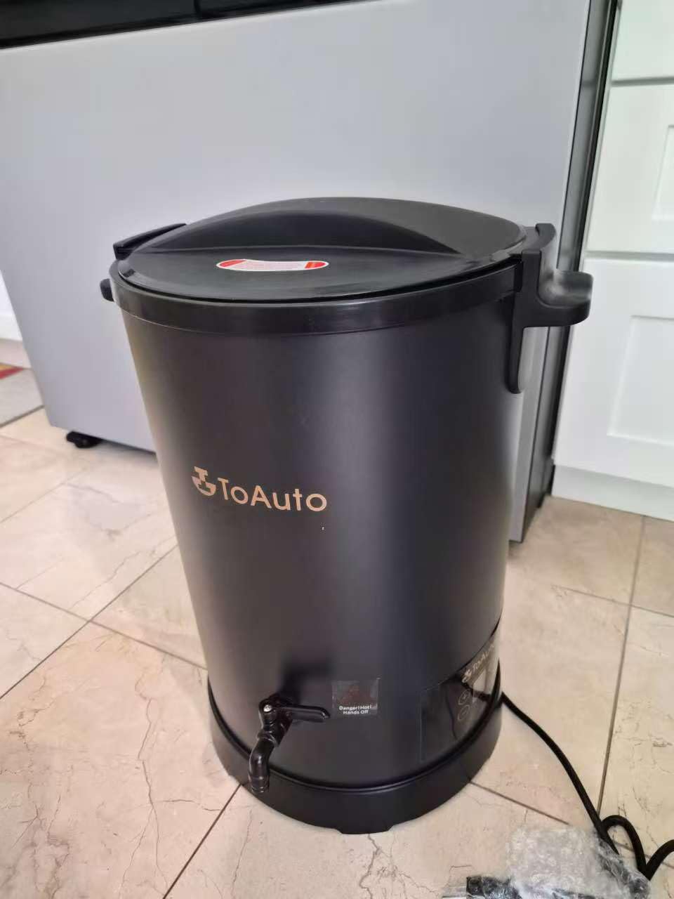 TOAUTO 30Lbs Digital Commercial Wax Melter for Candle Making Large Electric Wax Melting Pot for Candle Making Business with Temperature Control & Quick Pour Spout AC120V / 1100W customer photo 1