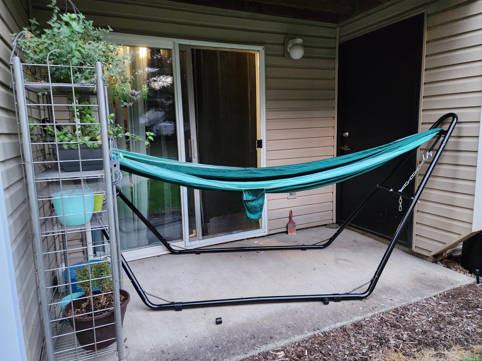Homgava Universal 2-Person Hammock Stand, 660LBS Capacity, Heavy Duty Steel Hammock Stand, Fits 9.6-14ft Hammocks, Indoor and Outdoor Universal Hammock Stands, Black customer photo 1