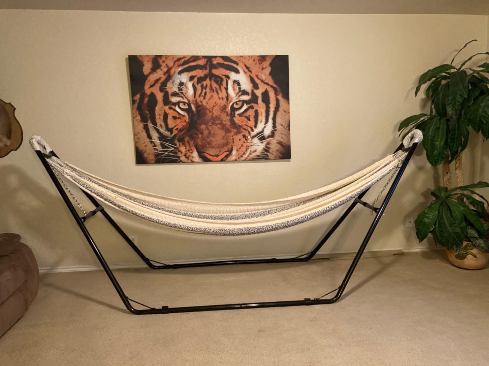 Homgava Universal 2-Person Hammock Stand, 660LBS Capacity, Heavy Duty Steel Hammock Stand, Fits 9.6-14ft Hammocks, Indoor and Outdoor Universal Hammock Stands, Black customer photo 2