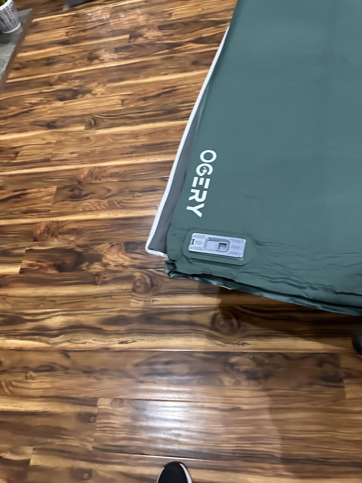 OGERY Self Inflating Sleeping Pad with Electric Pump, 3.15