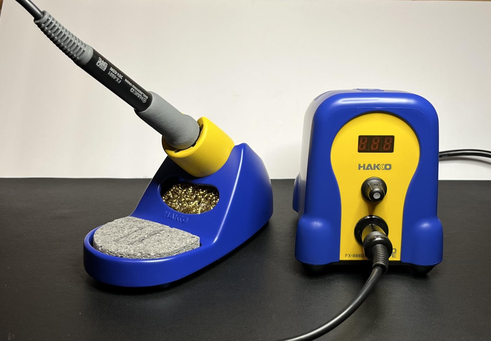 Hakko FX888DX-010YW - Digital Soldering Station with Rotary Encoder (Yellow Housing) customer photo 1