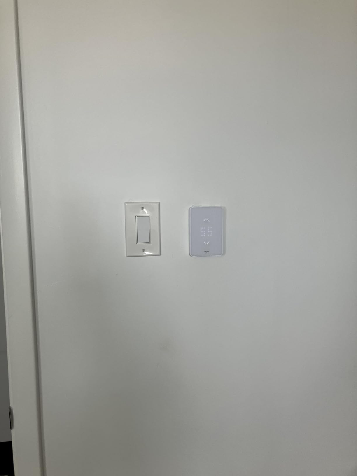 Mysa Smart Thermostat LITE - Line Voltage Electric Baseboard Heater Thermostat 120V/240V | DIY Install | HomeKit, Alexa, Google | Wi-Fi Programmable | App Control customer photo 2