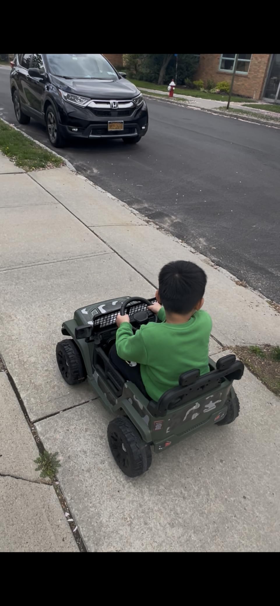 ELEMARA Ride On Car, Bluetooth Ride on Toys for Toddlers, 12V Kids Battery Powered Vehicles w/Remote, 3.5 mph Motorized Off-Road Truck, Electric Car for Kids w/3 Speeds,LED Lights- Green customer photo 1