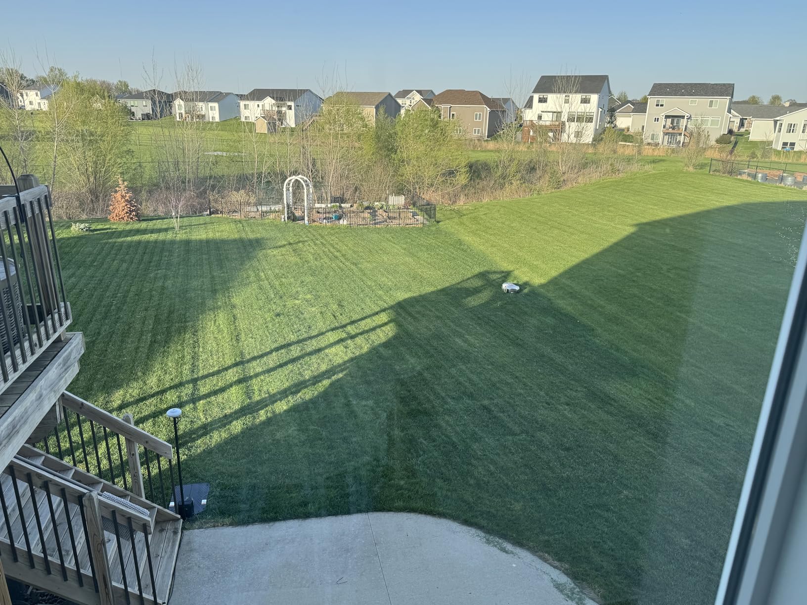 ANTHBOT Genie3000 Robot Lawn Mower - NO Wire, Full Band RTK+4-Eye Vision Robotic Lawnmower for 3/4 Acre, Auto Mapping, Multi-Zone Management, Accurate Obstacle Avoidance, Intelligent Path Planning customer photo 1