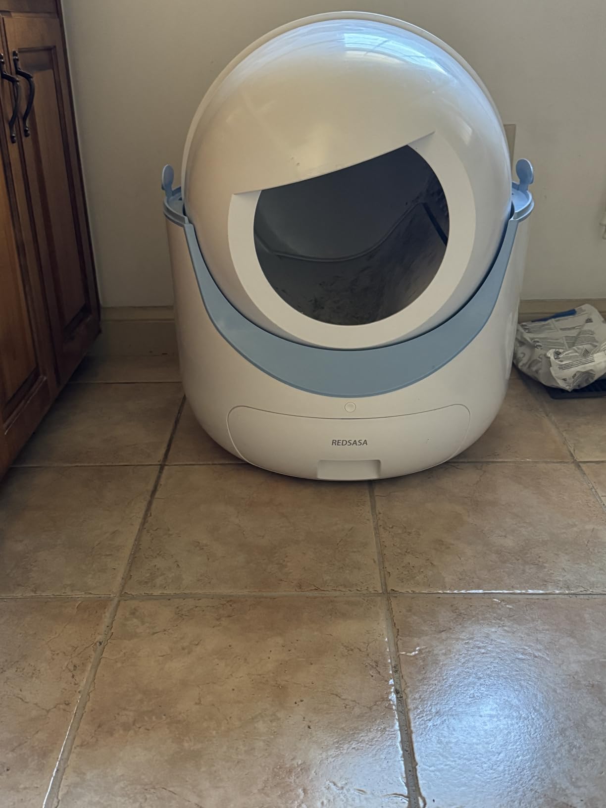 Self Cleaning Cat Litter Box with APP Control, Automatic Litter Box for Multiple Cats, Quiet Operation, Large Space, Includes Cat Litter Box Liners customer photo 1