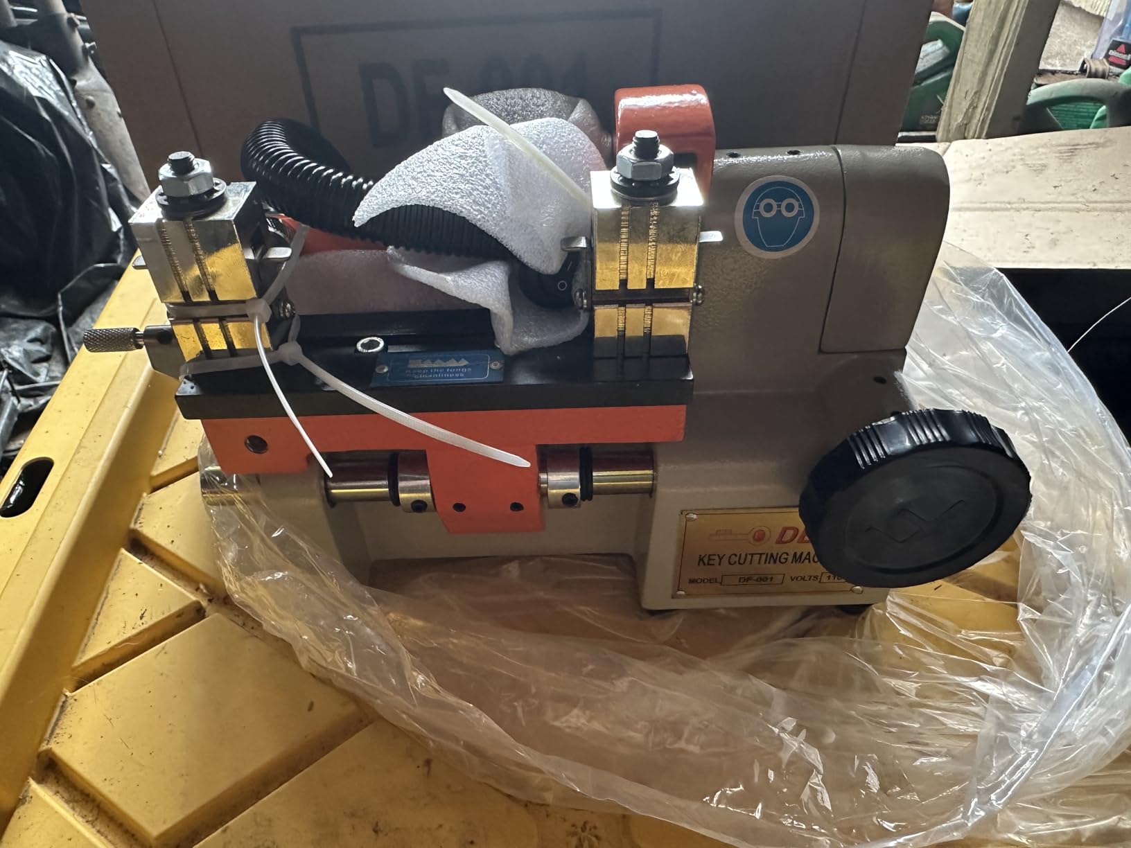 PakaLife Key Cutting Machine, Automatic Maker, Cutter Machines with LED Display, High Precision Keys Copy Machines, Professional Commercial Key Duplicator, Portable Making Machine for Locksmith customer photo 2