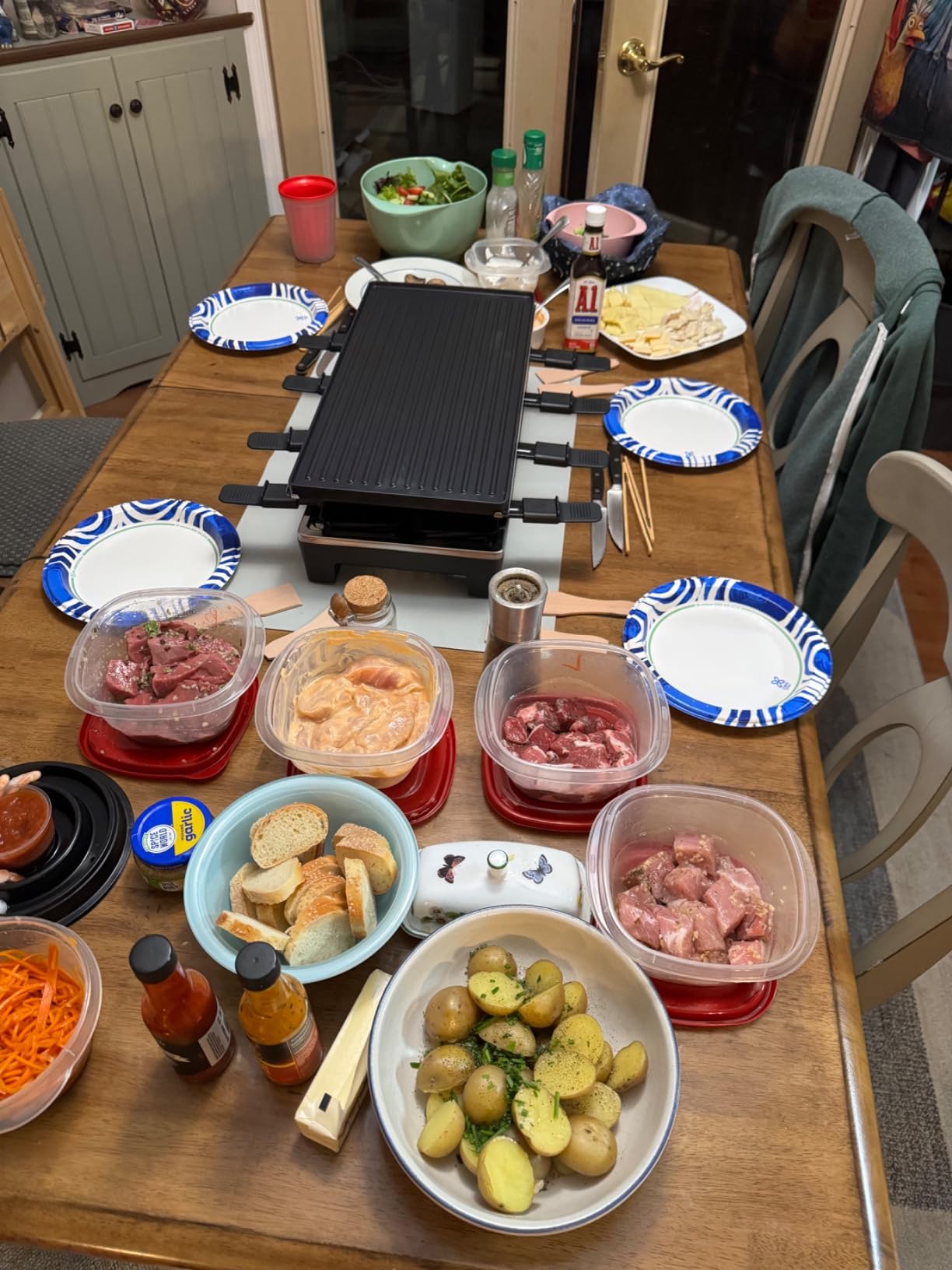 Raclette Grill, Techwood Electric Indoor Grill with 2 Reversible Non-stick Grill Griddle Plates, 1 Stone Grill Plate, 1500W Fast Heating with 8 Cheese Pans, Ideal for Parties and Family Fun, Black customer photo 2