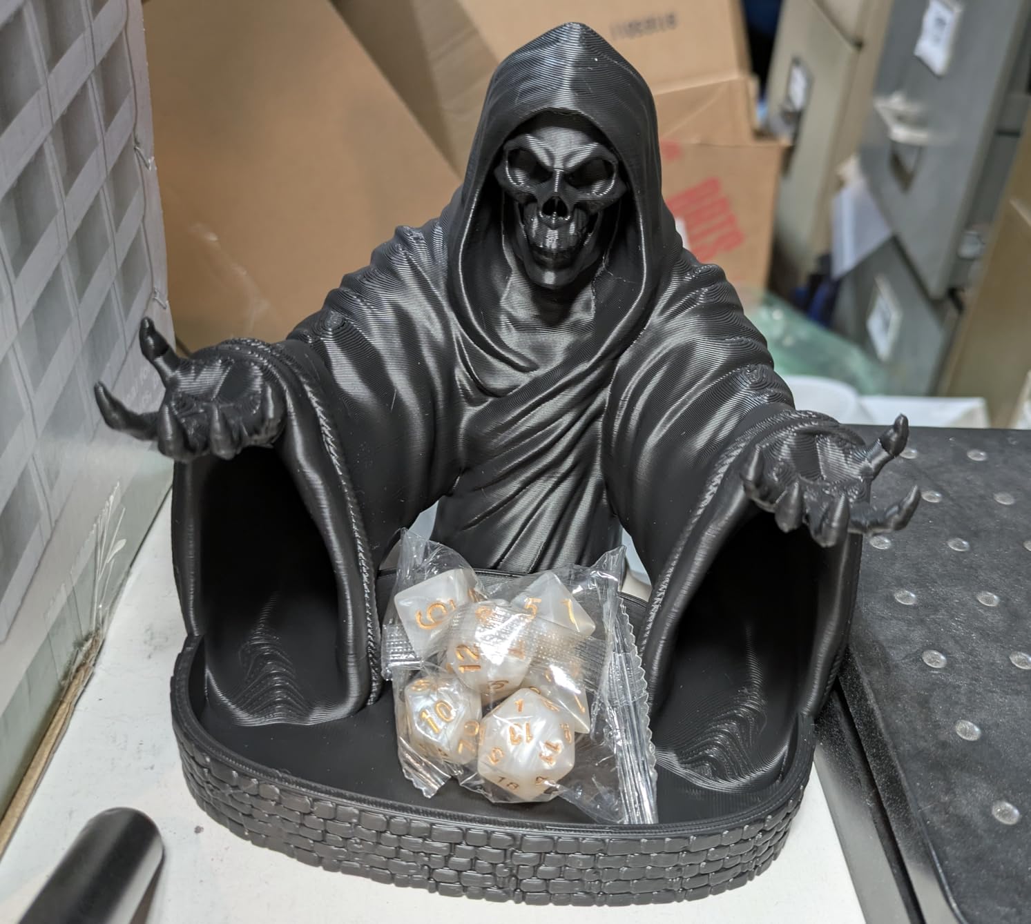 MunnyGrubbers - Grim Reaper Dice Tower - Original Design - (Random 7PCS D20 Dice Set Included) - Tabletop Roleplaying Game - Dice Roller - Dungeons and Dragons - DND - D&D customer photo 1