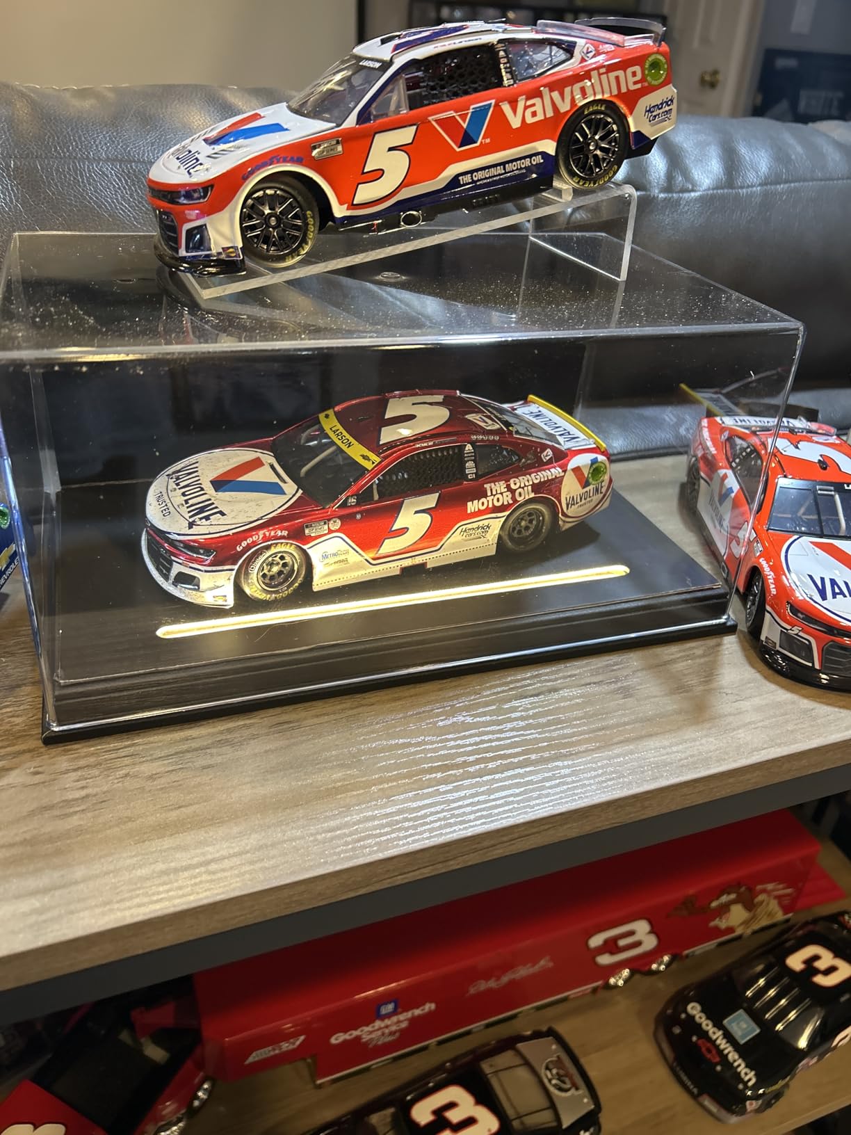 Lighted Display Case for 1/18 Scale Model Cars, No Assemble Show Case with Lights and Leather Base, Clear Acrylic Display Box for Cars Baseball Tennis Dust Proof UV Protection(13x7x6inch) customer photo 1