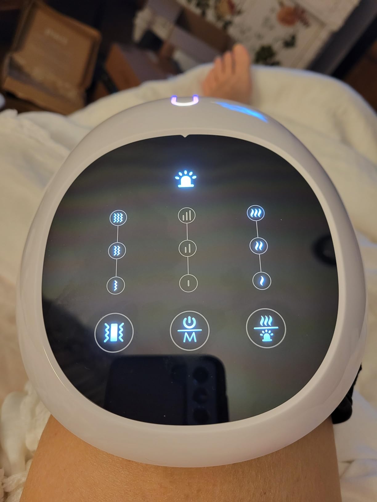 World's First 360° Knee Massager with 1-Second Heat - Cordless Red Light Therapy for Joint Comfort, 3 Intensity Levels, Perfect for Athletes, Seniors & Active Adults customer photo 1