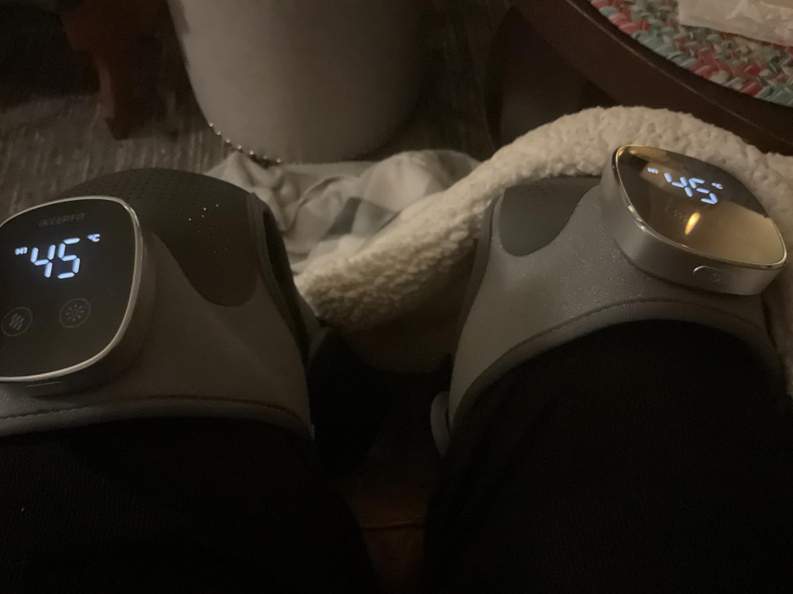 IKEEPFIT Knee Massager with Heat Vibration for Pain Relief MAXwarm 5.0 [2026 Upgraded] - Heated Knee Brace with 5 Heat Levels and 4 Motors Massage, X-Warm Heat-Lock Tech, for Men Women (Grey, 1-Pack) customer photo 1
