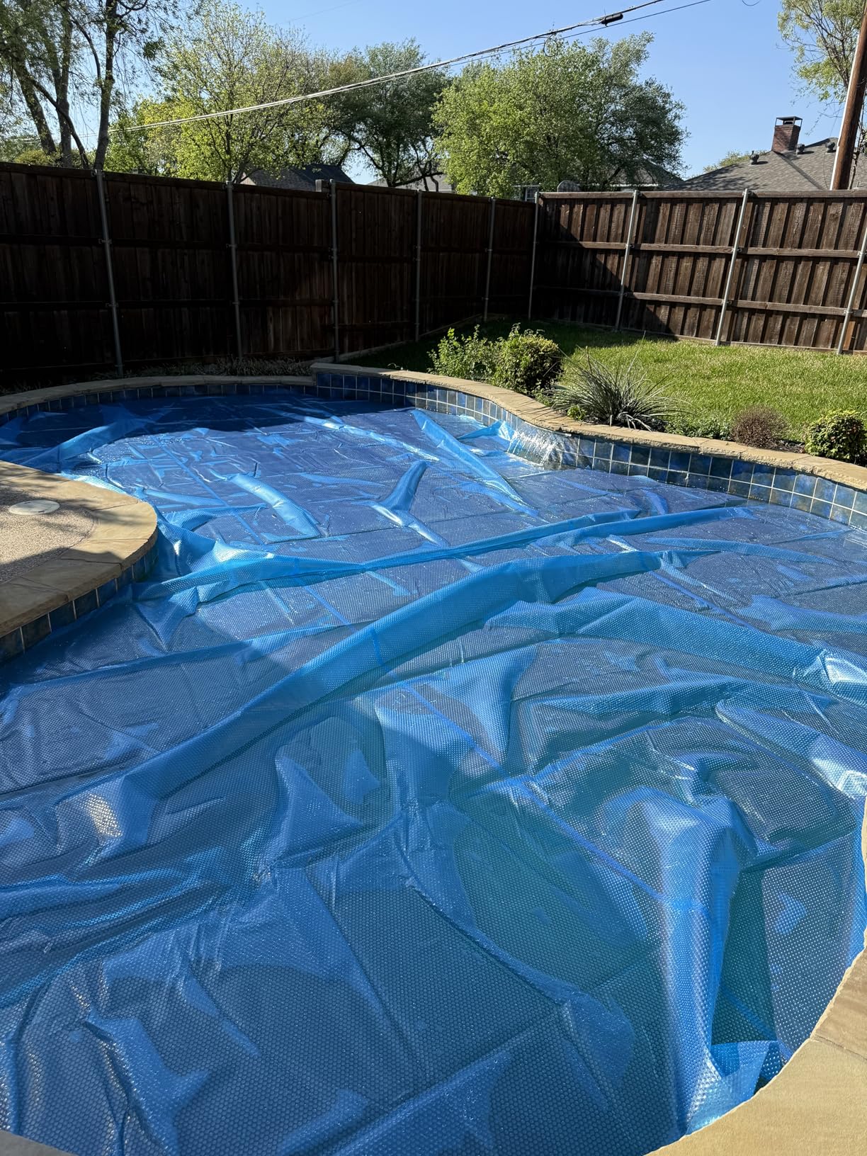 VEVOR Solar Pool Cover, 32 x 16 ft, 16 Mil with Dual Heat-Locking customer photo 1
