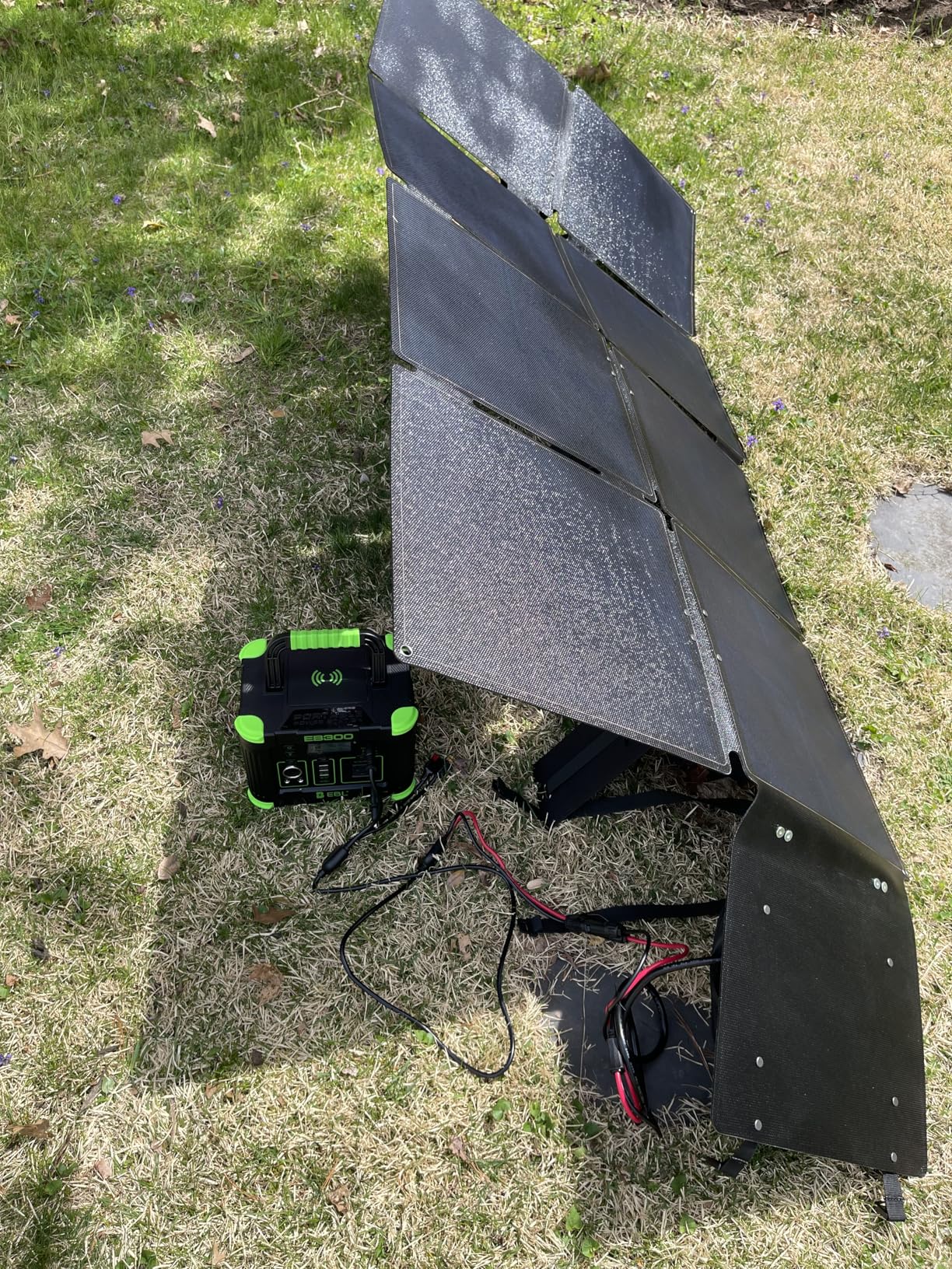 EBL 1000W Portable Power Station (Peak 2000W) with 200W Portable Solar Panel 23.5% High Efficiency Solar Panel, EBL 999Wh Solar Generator Kit for Camping, RV, Home Backup, Outdoor Adventures customer photo 1
