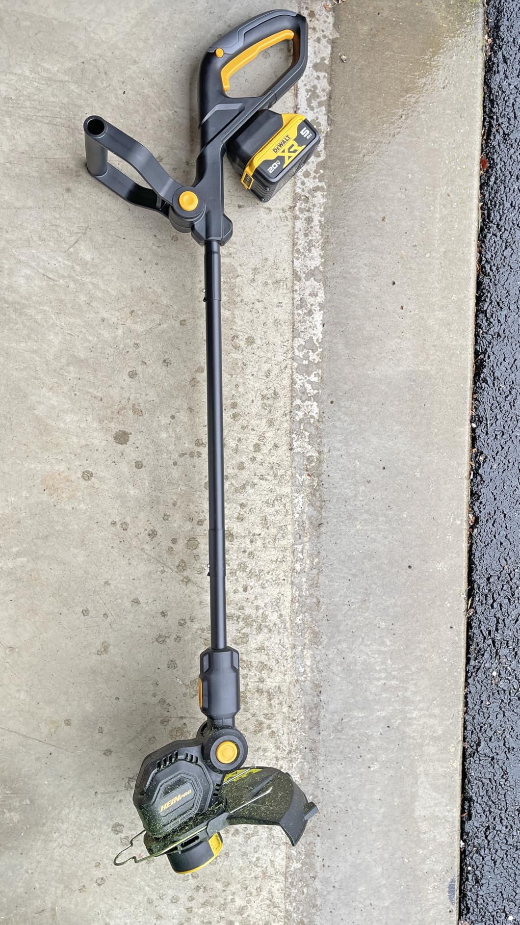 HEINPRO Cordless String Trimmer Compatible with Dewalt 20V MAX Battery, 12-Inch Electric Weed Wacker, Auto Line Feed, Weed Eater Battery Powered Grass Trimmer, w/ 6 Line Spools, Black(Tool Only) customer photo 1