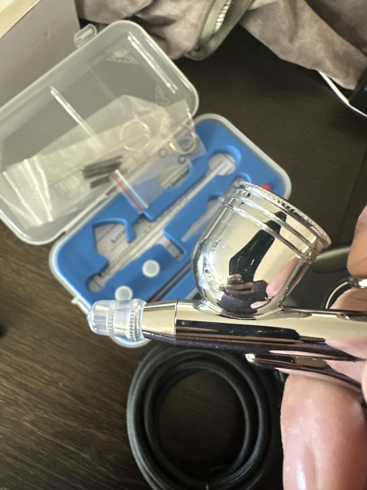 Airbrush Kit with Compressor, Dual Action 10.5L/min Auto Stop Airbrush Set, 0.2/0.3/0.5mm Nozzles 7cc Cup, 12V DC Plug-in Air Brush for Nails Makeup Model Painting Tattoo Blue customer photo 2