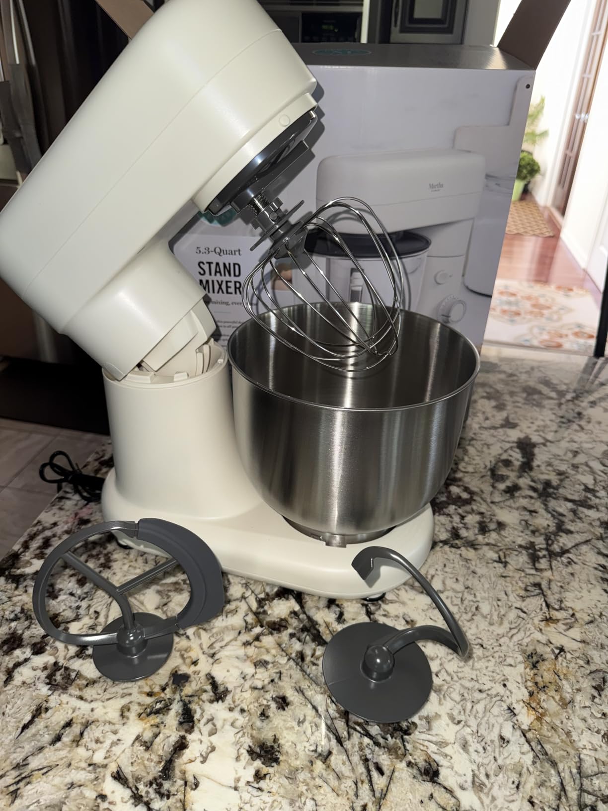 Martha Stewart Tilt-Head Stand Mixer, 12 Speed, 5.3QT Stainless Steel Bowl, Splash Guard with Pour Chute, Whisk, Dough Hook, Flat Beater, Electric Kitchen Baking Mixer, Bread, Cake, Whip, Linen White customer photo 2