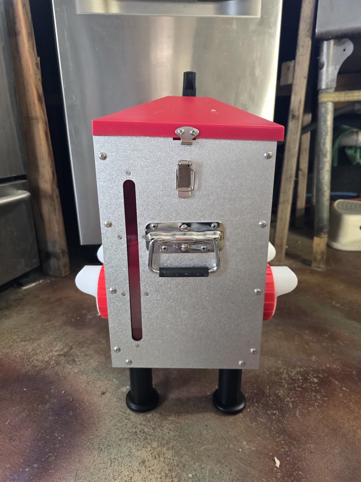 35lbs - 45lbs Large Automatic Chicken Feeder, Adjustable Stand, 6 Feeding Ports, Sloped Roof Rainproof Design Poultry Feeder (40 lbs) customer photo 2