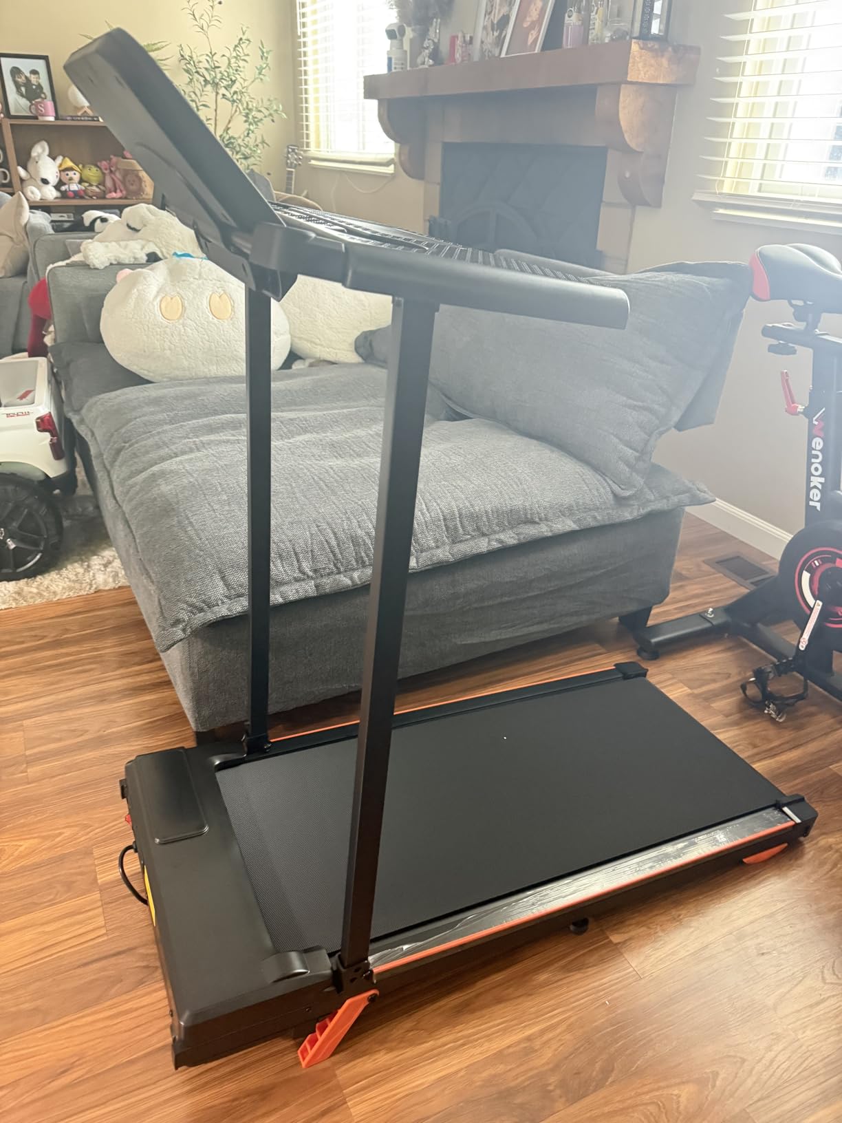 Walking Pad Treadmill with Desk Workstation, 12% Incline Treadmills for Home Office, 350lbs Capacity, 3.5HP customer photo 1