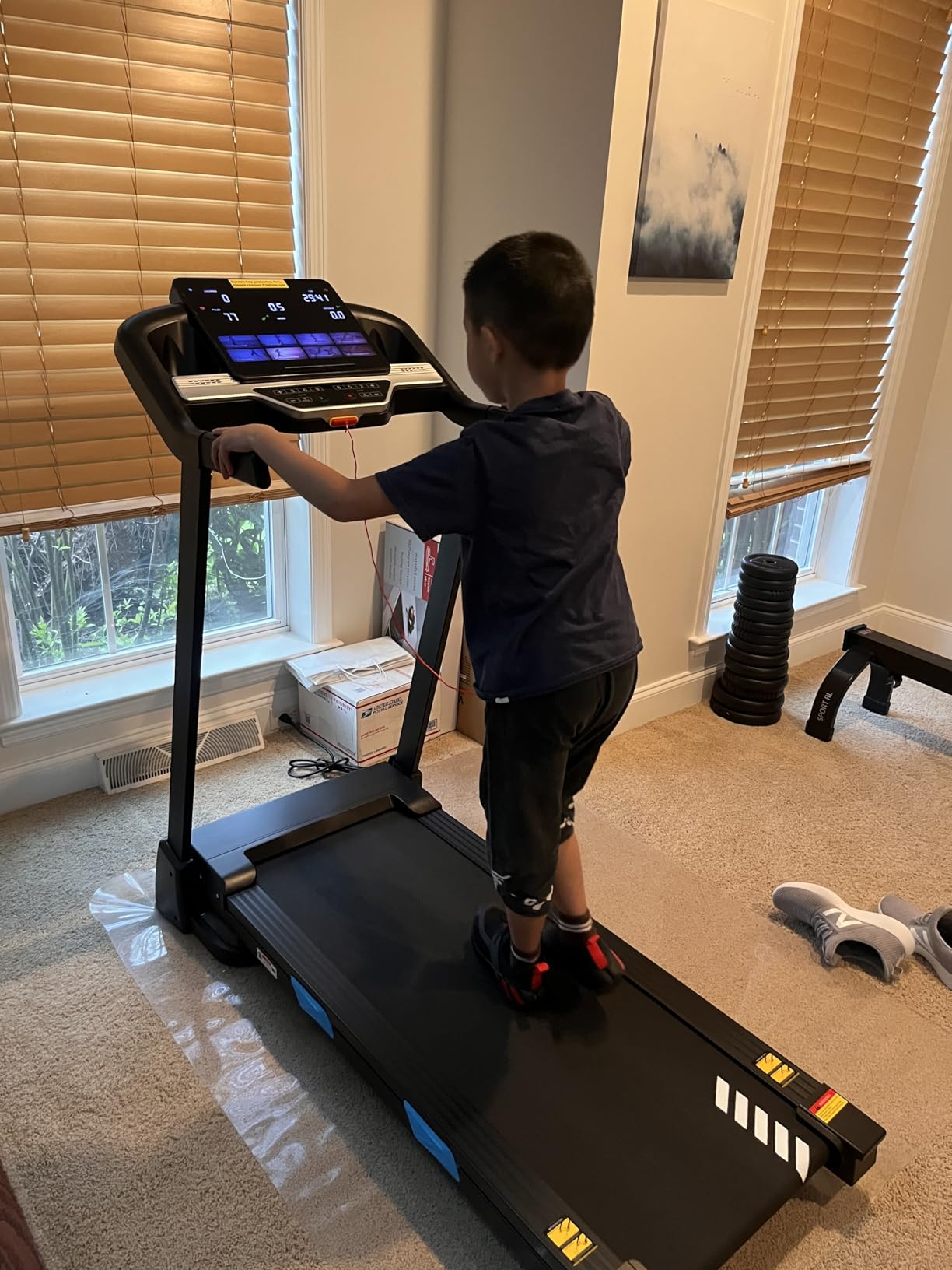 BORGUSI Auto Incline Treadmill - 3.5HP Folding Treadmills with 15% Auto Incline Running Machine for Home, 320 LBS Capacity, 10 MPH Speed, 36 Preset Programs, Bluetooth App, Upgrade LCD Panel customer photo 2