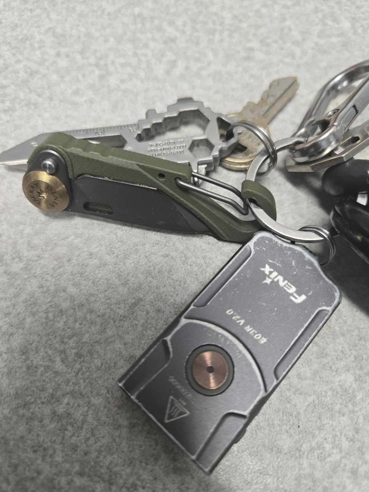 TACRAY Vinto 5-in-1 Titanium Small Pocket Knife - Ultra-Light Mini EDC Multitool Utility Knife with Folding Blade, Seatbelt Cutter, Bottle Opener & Screwdriver customer photo 1