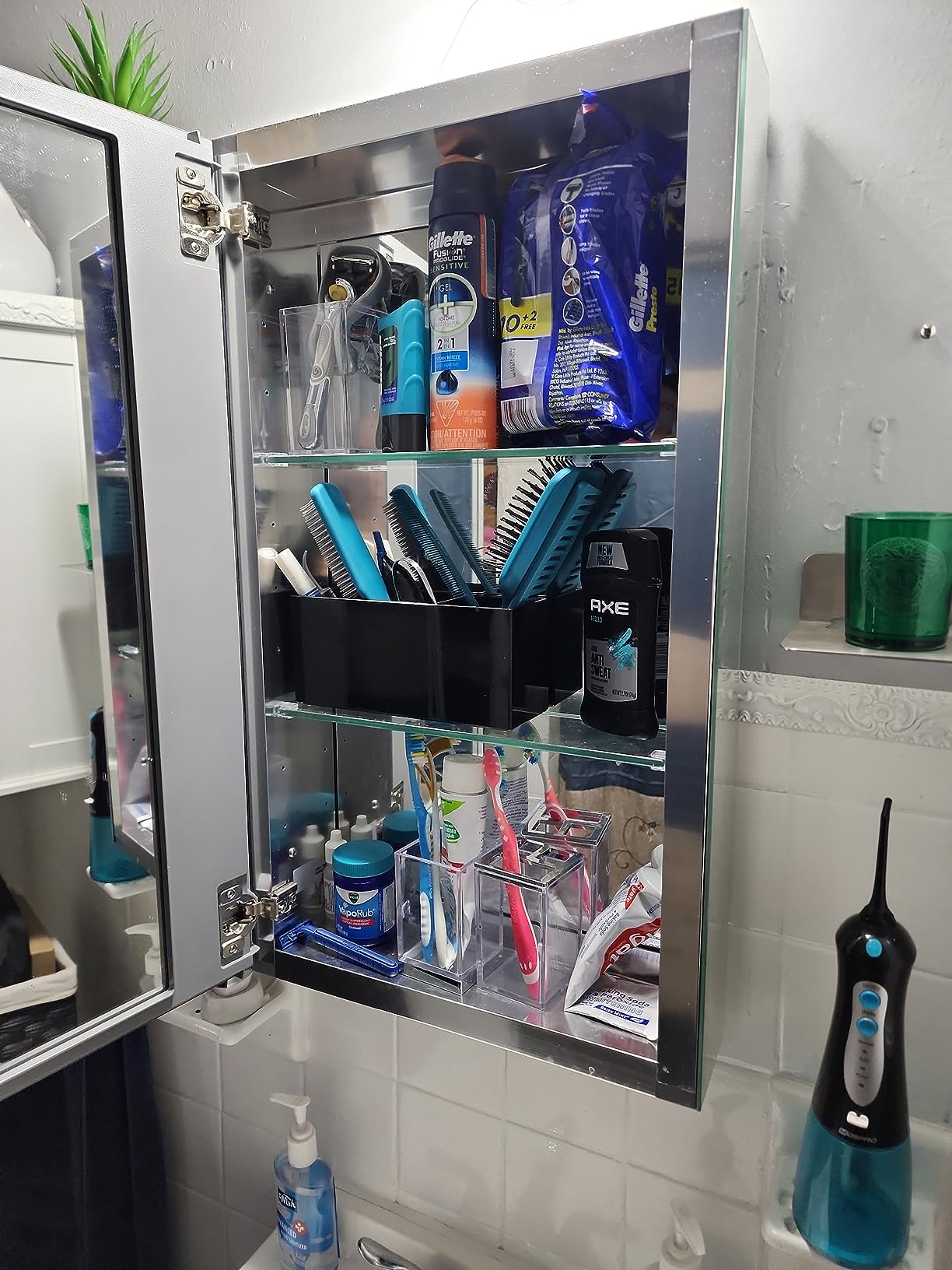 Kohler CB-CLC1526FS Frameless Bathroom Mirror Medicine Cabinet, Single Door, Rectangular Beveled Edge Frame, Bathroom Cabinet Mirror, Adjustable Shelves, 15 in. W x 26 in. H customer photo 1