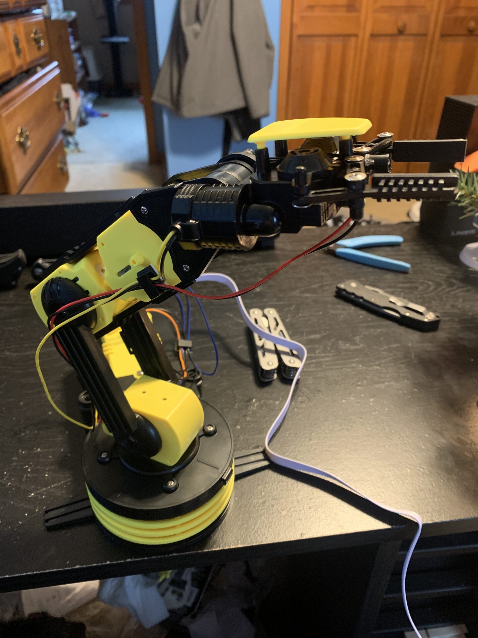 OWI Inc Robotic Arm Edge | No Soldering Required | Extensive Range of Motion on All Pivot Points customer photo 2