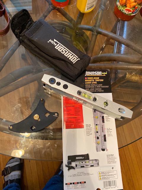 Johnson Level & Tool 40-6184 Magnetic Torpedo Laser Level, Silver & Black, 1 Laser Level customer photo 1