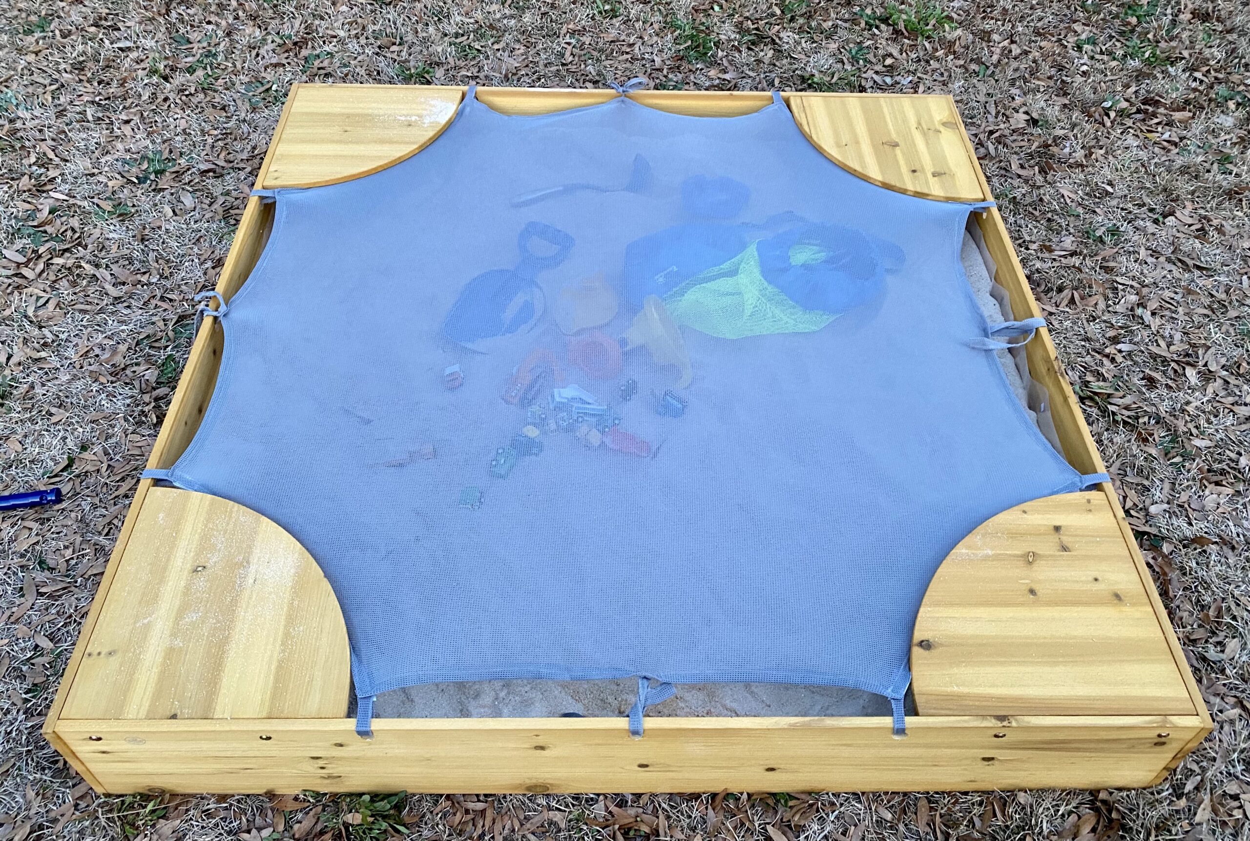 KidKraft Wooden Backyard Sandbox with Built-in Corner Seating and Mesh Cover, Kid's Outdoor Furniture, Honey, Gift for Ages 2-8 customer photo 2