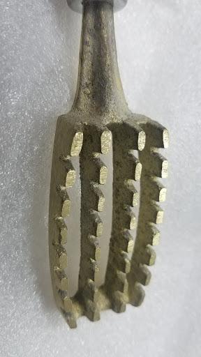 Yoshihiro Fish Scaler (Urokotori) Japanese Sushi Chef Tool Large: 7.5